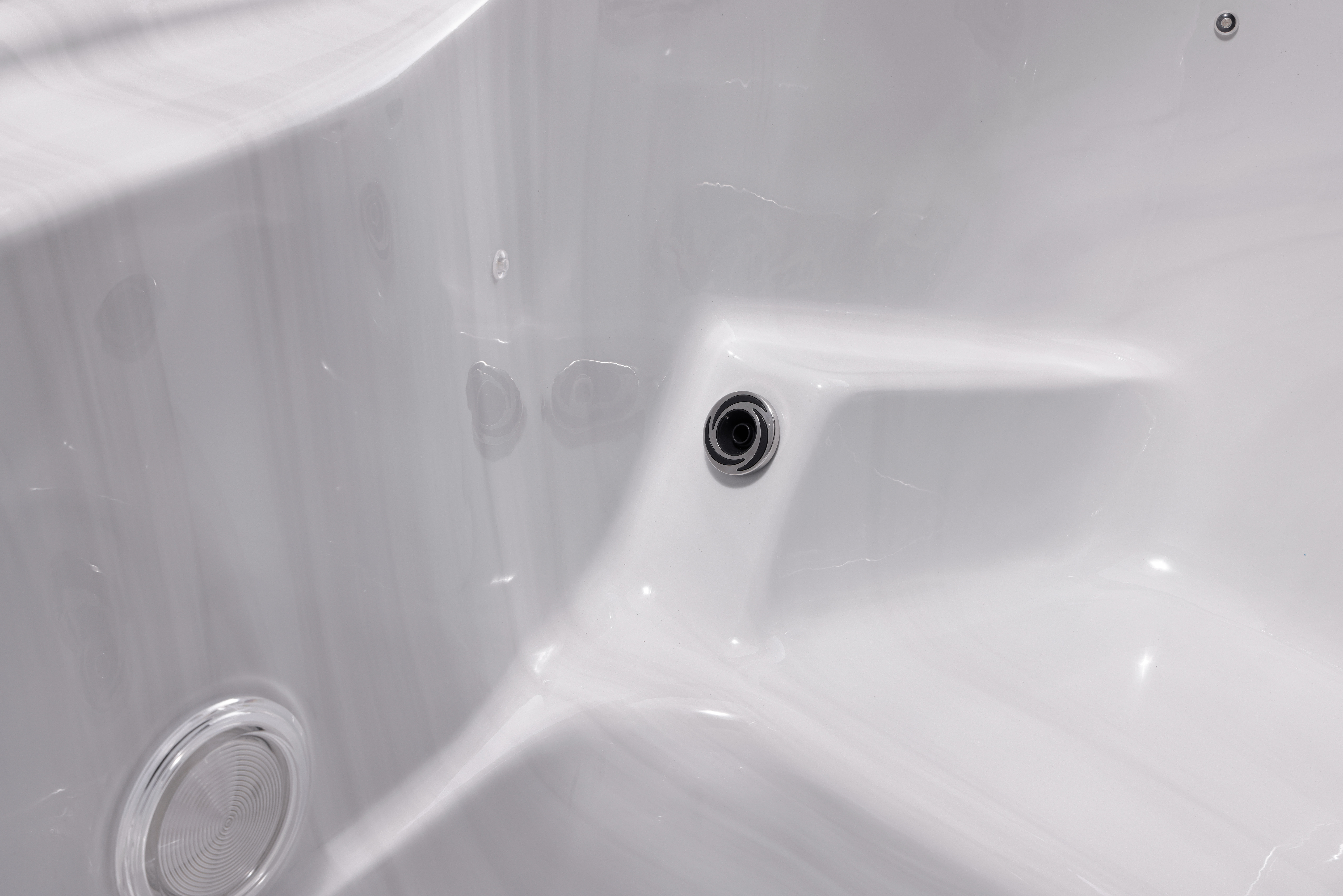 Гидромассажный спа бассейн NordicSpa Vali (Вали) Гидромассажный спа бассейн NordicSpa Vali (Вали)